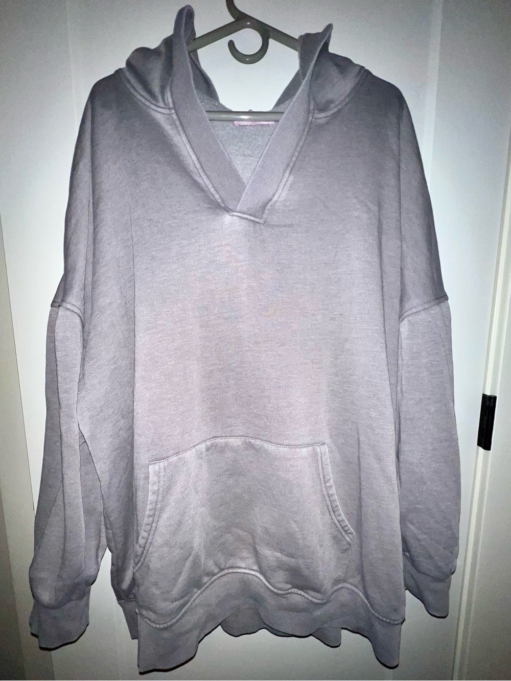 Discount Divas Women's Gray Oversized Hooded Sweatshirt - NEW
